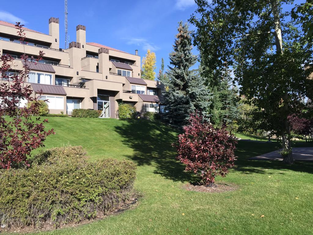 Olympic Suites YYC Kültér fotó
