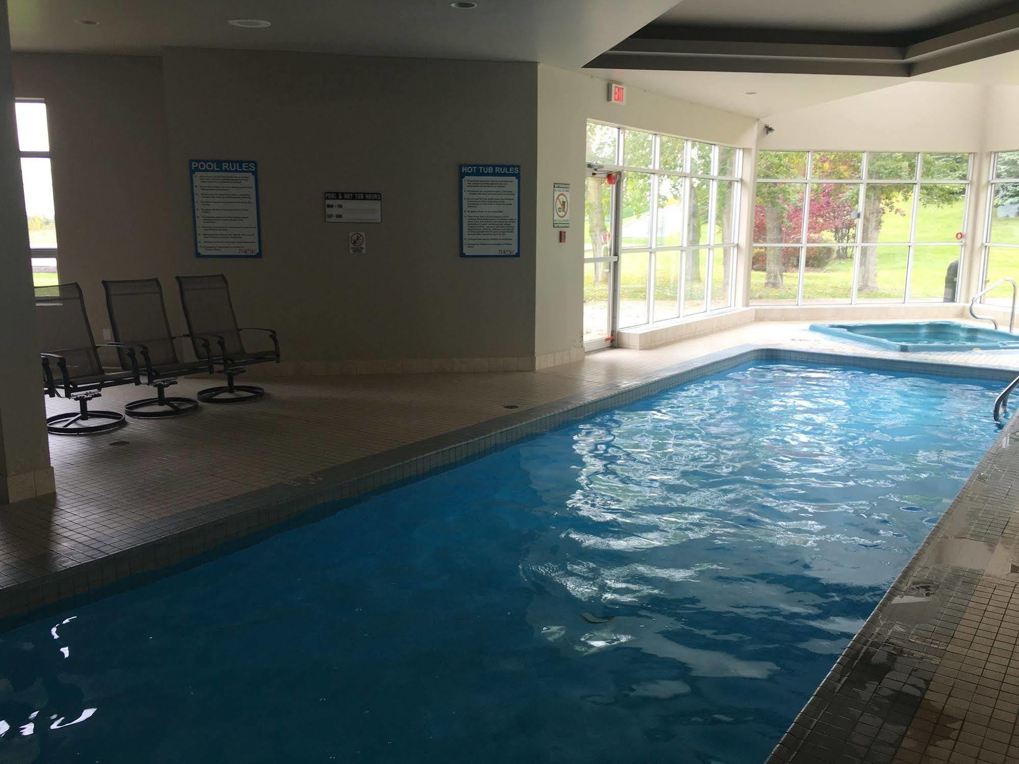 Olympic Suites YYC Kültér fotó