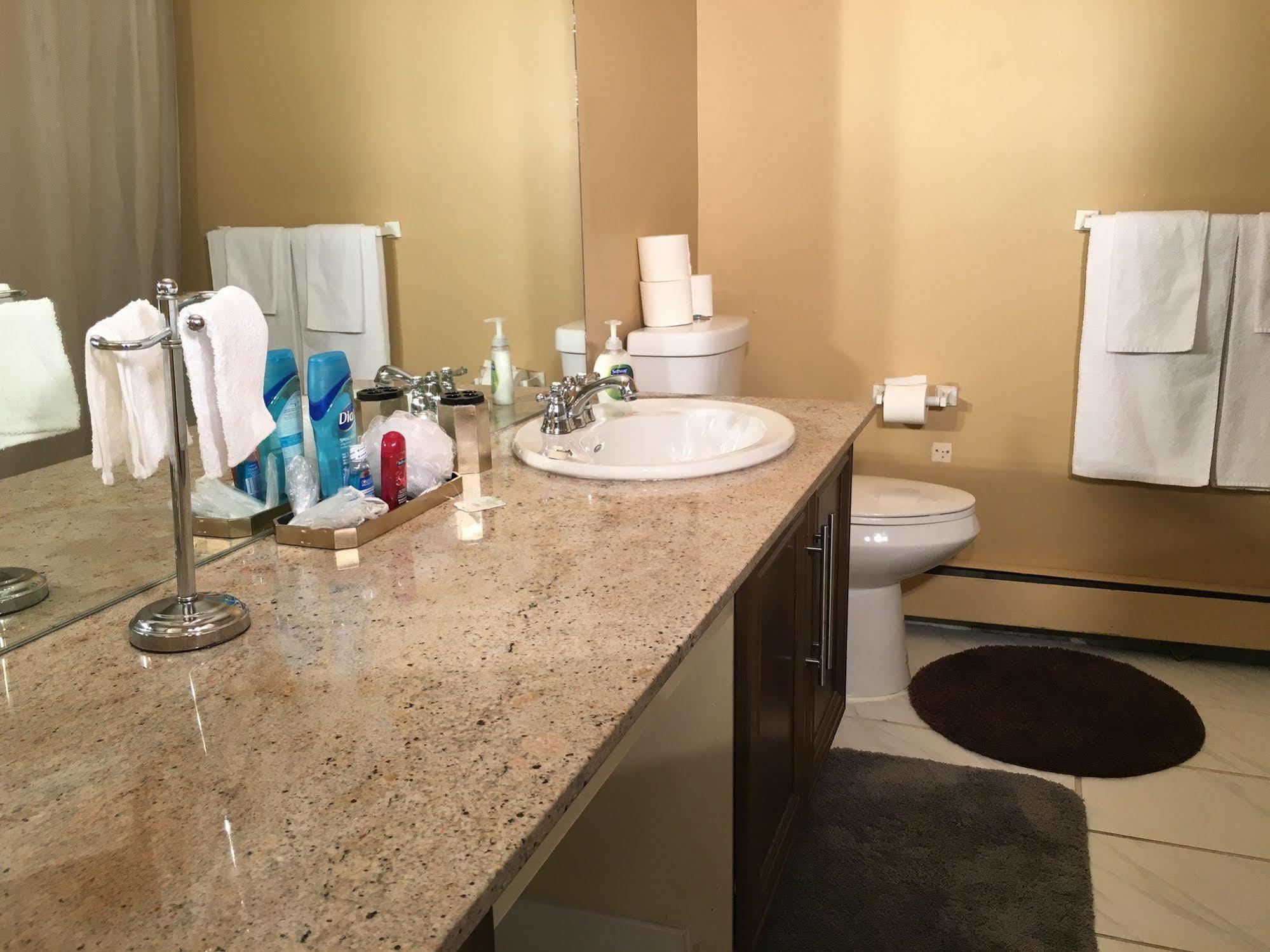 Olympic Suites YYC Kültér fotó