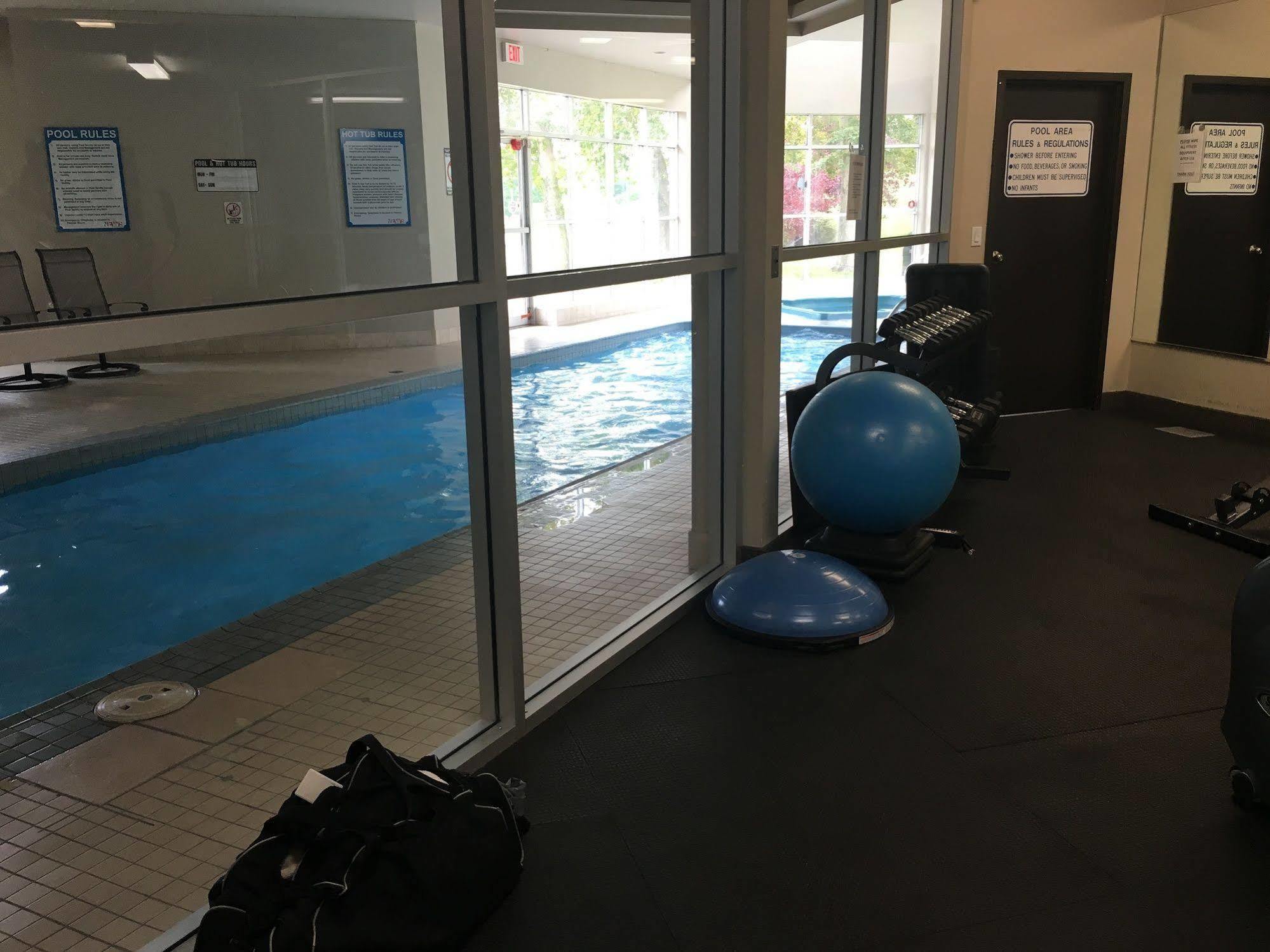 Olympic Suites YYC Kültér fotó