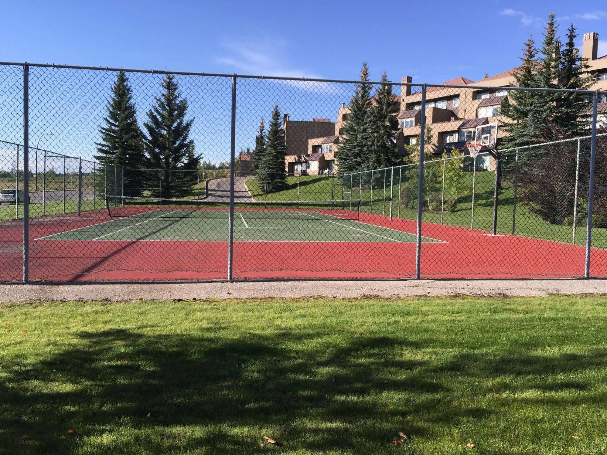 Olympic Suites YYC Kültér fotó